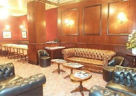 布列塔尼酒店