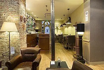 酒店 布列塔尼酒店 3*