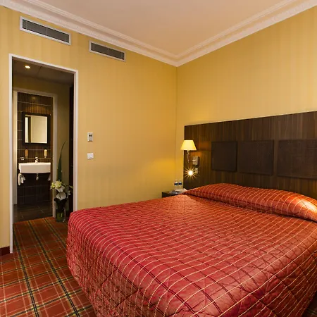 מלון Brittany 4*