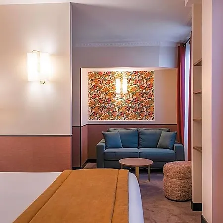Hotel Brittany 4*