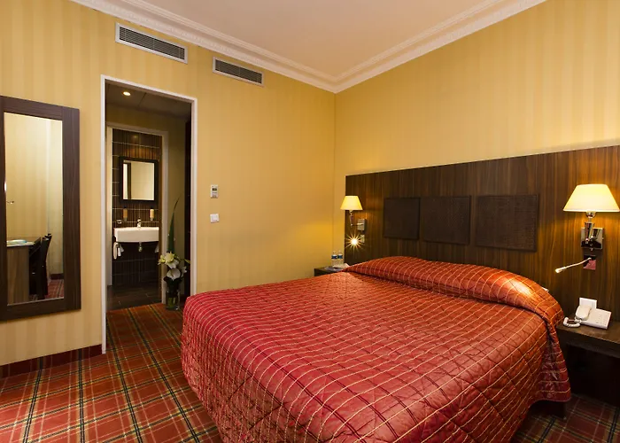 Hotel Brittany 4*